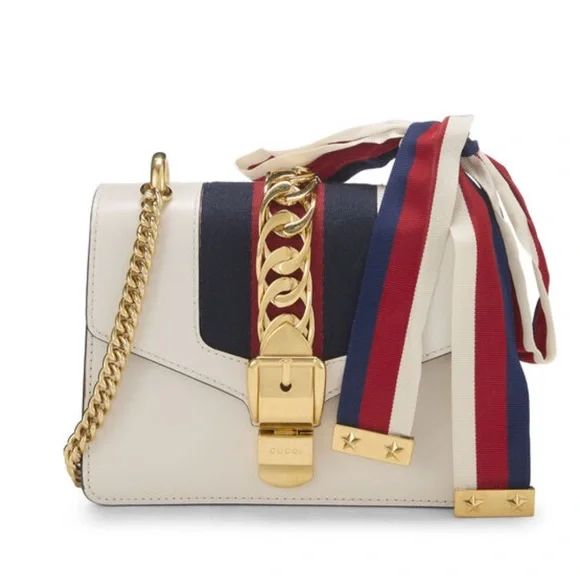 ✨💎GUCCI💎✨ Sylvie chain crossbody w/ COA, Dustbag & GWP. - Picture 1 of 12